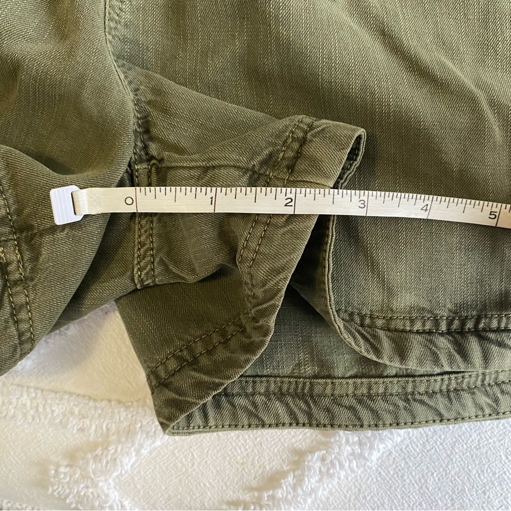 Shorts - Picture 14 of 15